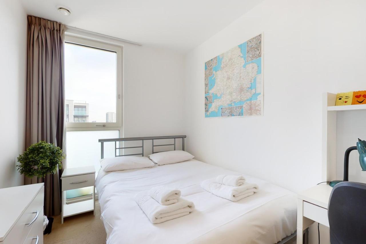 Lovely 2 Bedroom Flat With Balcony In Stratford Λονδίνο Εξωτερικό φωτογραφία