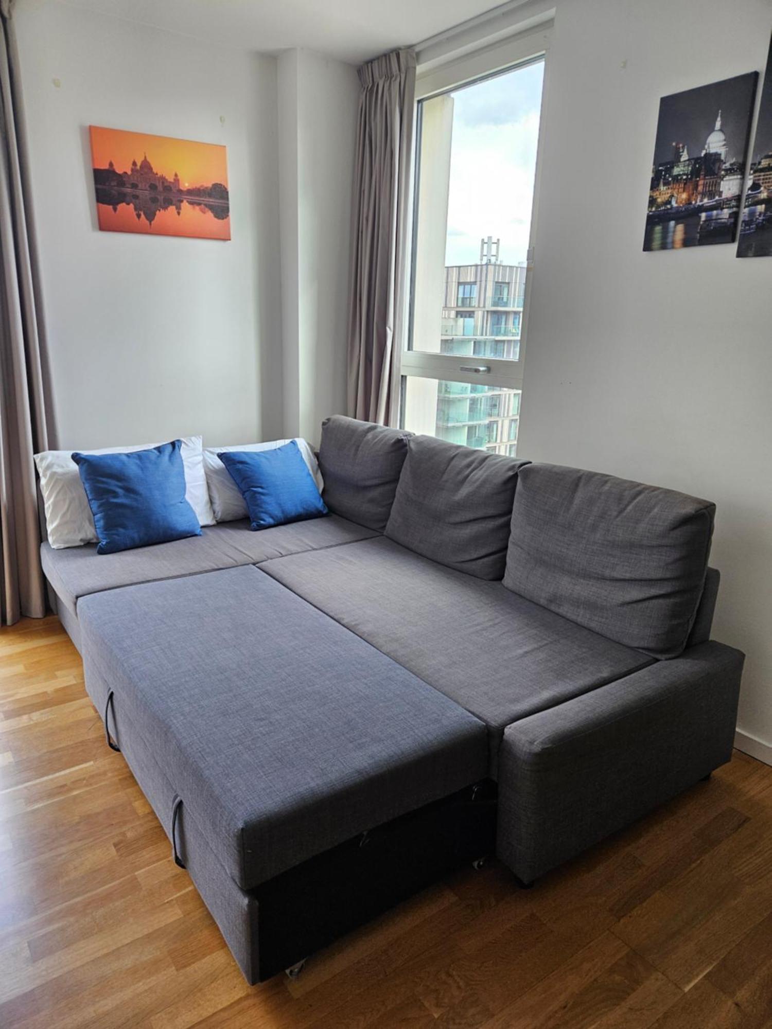 Lovely 2 Bedroom Flat With Balcony In Stratford Λονδίνο Εξωτερικό φωτογραφία